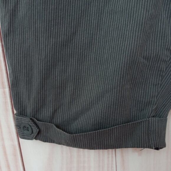 Aeropostale Pin Stripe Shorts - Picture 3 of 9